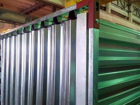 Контейнеры типовые и по Вашим размерам и чертежам